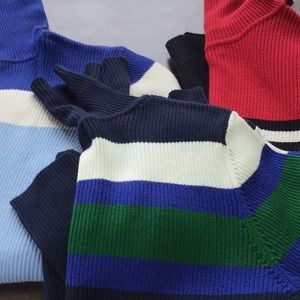 WOMEN’S TURTLENECK SWEATERS